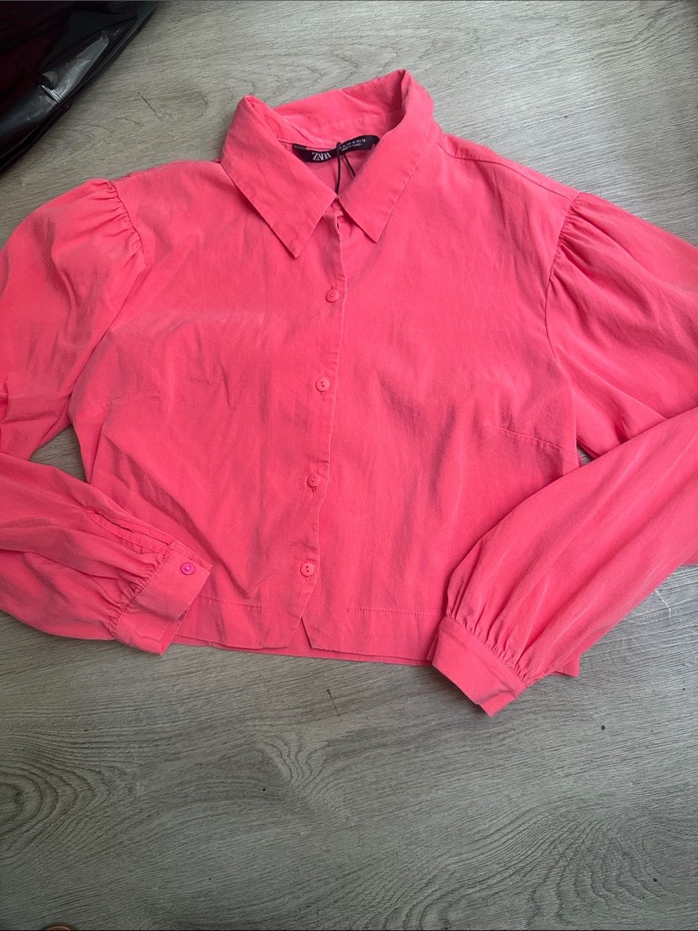Zara Hot Pink Puff-Sleeve Button-Front Crop Shirt